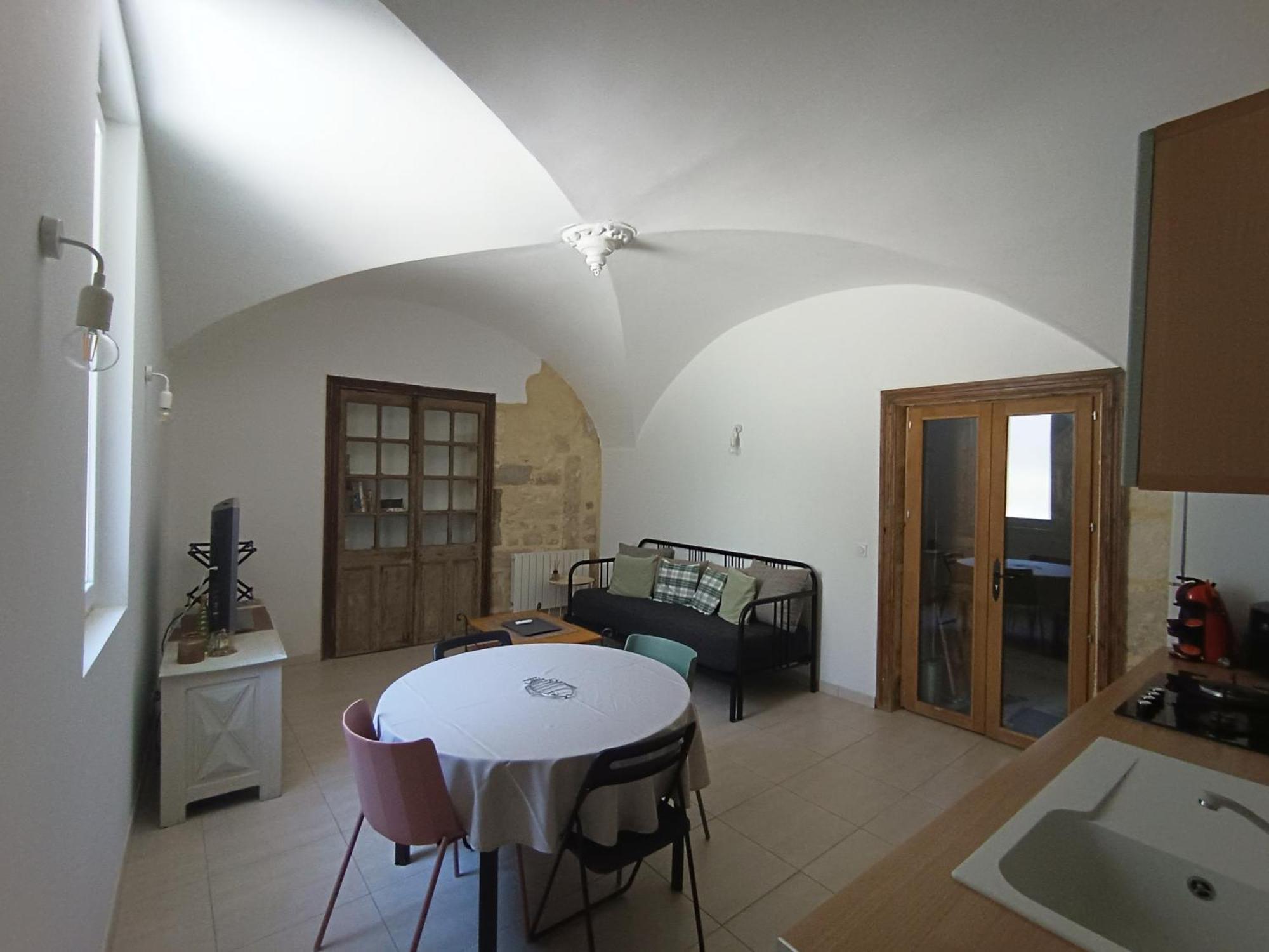Dans Maison De Maitre, Appartement Independant. Montfrin Luaran gambar