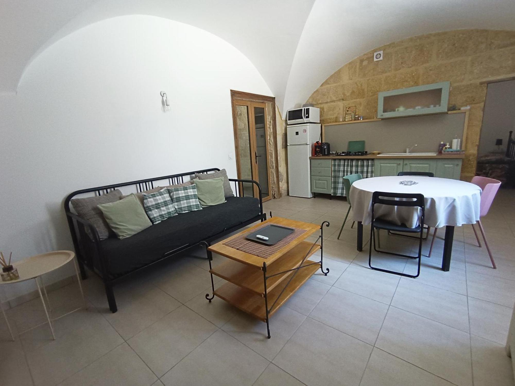 Dans Maison De Maitre, Appartement Independant. Montfrin Luaran gambar